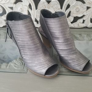 Cloud Walkers by Avenue